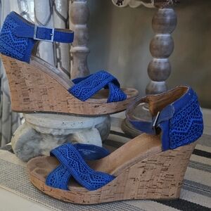 Toms Blue Crochet Wedge Sandals